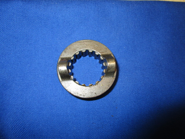 Mitnehmer auf Antriebswelle R51/2,51/3,67,67/2,67/3, 68 gebraucht