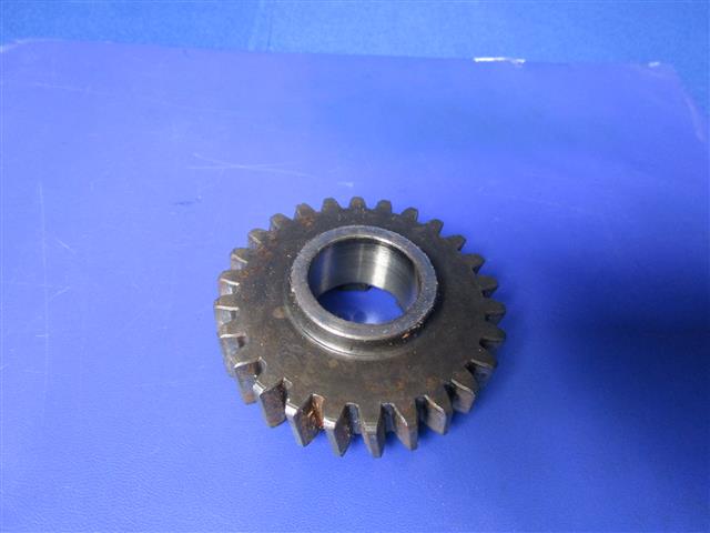 Zahnrad 4. Gang 51/3,67,67/2,67/3,68   (26 Zähne) gebraucht
Das Zahnrad R51/3-68 hat 26 Zähne
Im R51/2  Getriebe wird ein Zahnrad mit 20 Zähnen benötigt