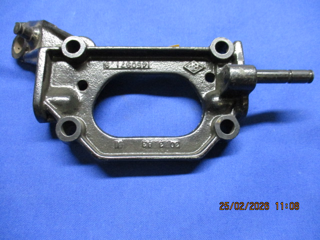 Lagerbock Hauptständer K100, RS,RT bis 05/84 (NOS)