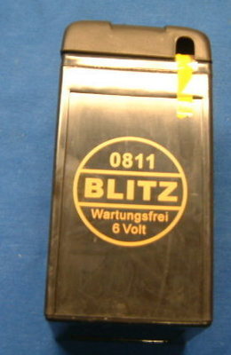  Wartungsfreie Gel Batterie. Keine Säure oder Wasser. Kein Überkochen der Batterie, keine Säure auf Getriebe oder Auspuff. 
